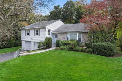 297 Daisy Farms Dr, Scarsdale, NY 10583-7003