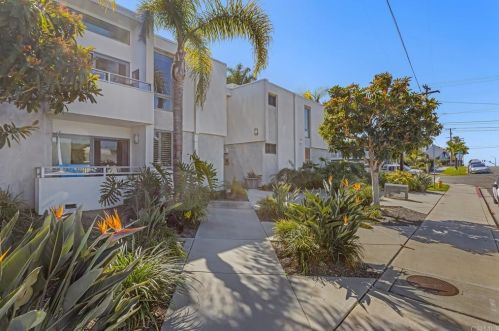 317 Pine Ave, Carlsbad, CA 92008-3180