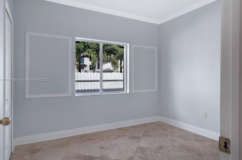 7090 5th Ave, Hialeah FL  33014-4952 exterior