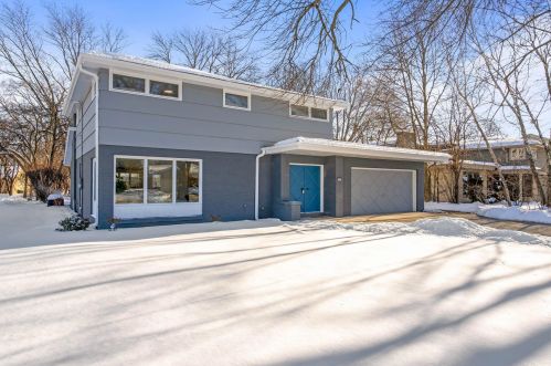 7044 Lombardy Rd, Milwaukee, WI 53217-3860