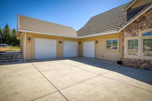 951 Crystal Oak Pl, Newcastle CA  95658-9405 exterior