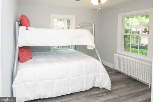 347 Perkiomen Ave, Lansdale PA  19446-3526 exterior