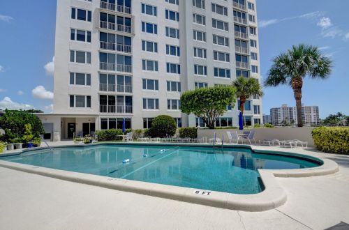 555 6th Ave, Delray Beach FL  33483-5252 exterior