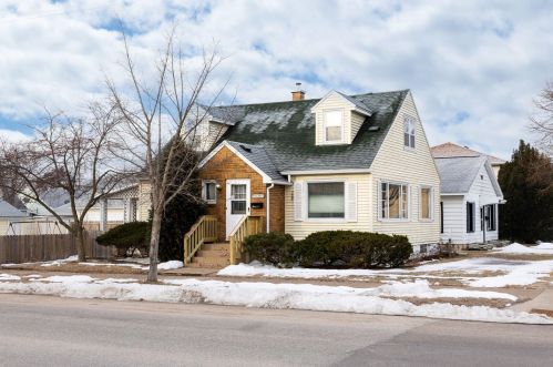 1602 21st St, La Crosse, WI 54601-5815
