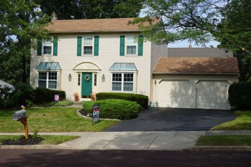 141 Hampton Dr, Langhorne, PA 19047-1152