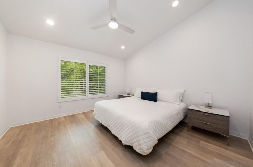 13529 Jadestone Way, San Diego CA  92130-2828 exterior