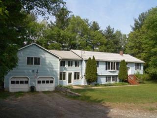 60 Crestwood Est, Vernon, VT 05354-9573