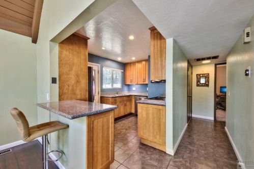 1394 Matheson Dr, South Lake Tahoe CA  96150-8014 exterior