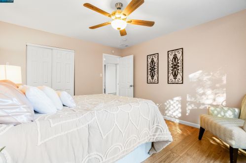 158 Holiday Hills Dr, Pacheco CA  94553-4212 exterior