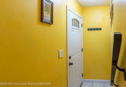 154 Azalea Cir, Jackson Twp, NJ 08527-2560