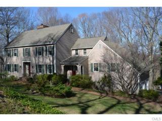 44 Revere Pl, Ridgefield, CT 06877-4714