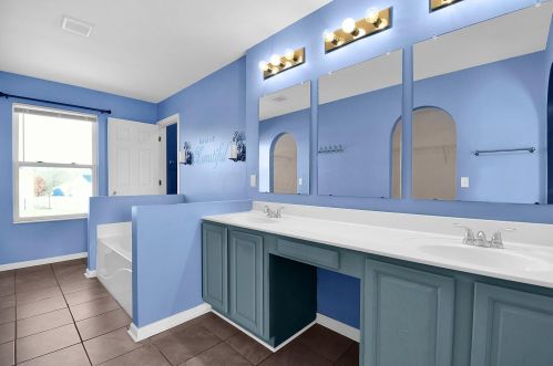 135 Spring Flower Way, Pataskala OH 43062-6997 exterior