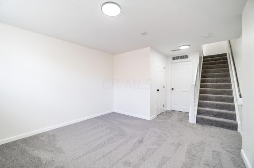 332 Oxford Oak Dr, Blacklick OH  43004-8481 exterior