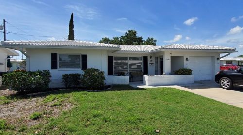 9480 Mainlands Blvd, Pinellas Park, FL 33782-5633