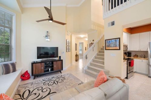 14863 Sterling Oaks Dr, Naples, FL 34110-4102