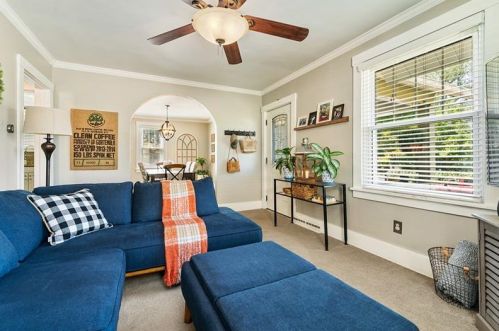 220 Vernon St, New Kensington PA  15068-5844 exterior