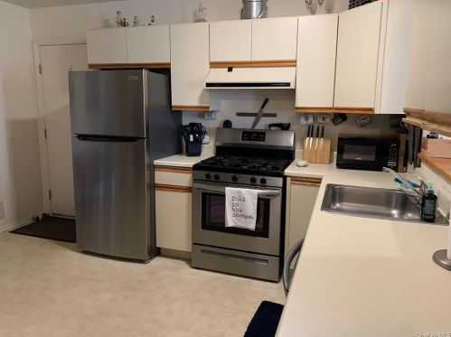 15 Olde Wagon Rd, Warwick NY  10990-4227 exterior