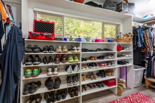 2845 Iroquois Ave, Long Beach CA  90815-1509 exterior