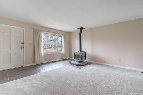 1199 Crowden Ct, Xenia, OH 45385-3742