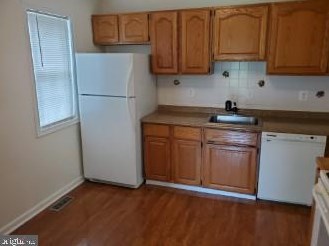 7420 Ardglass Dr, Lorton VA  22079-1501 exterior