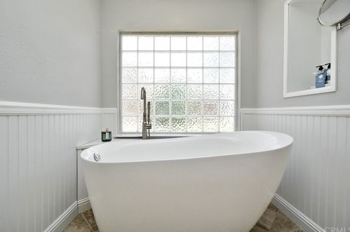 3047 Sultana Dr, Madera CA  93637-5941 exterior