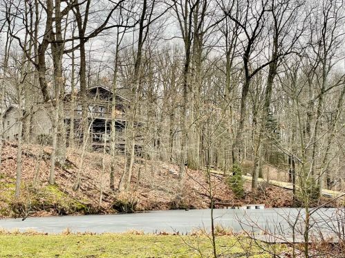 594 Anderson Rd, Stoneboro, PA 16153-2918