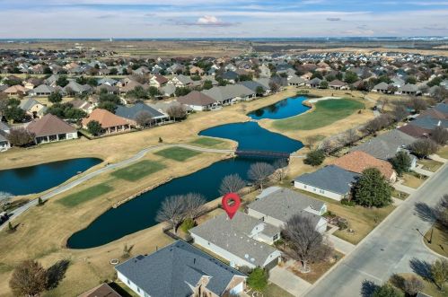 9504 Orangewood Trl, Denton TX 76207-8624 exterior