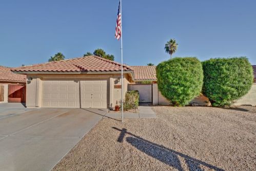 5448 Cochise Dr, Glendale, AZ 85302-1539