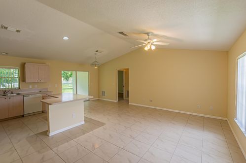 1961 Victor Ln, Fort Pierce, FL 34984-4430