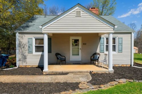 3519 Mcknight Mill Rd, Greensboro, NC 27405-9560