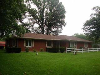 8325 Shady Ln, Piqua, OH 45356-9242