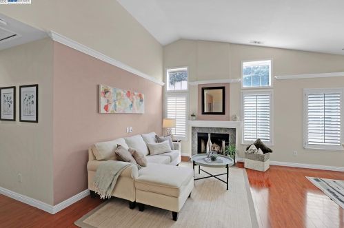 3956 Promenade Way, Pleasanton, CA 94566-7179