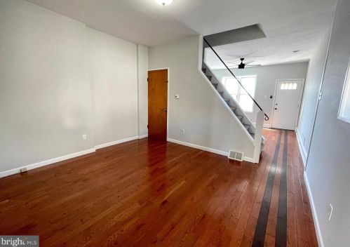 4233 Boone St, Philadelphia, PA 19128-5003