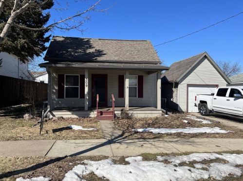 309 Cady Ave, Tomah, WI 54660-1418
