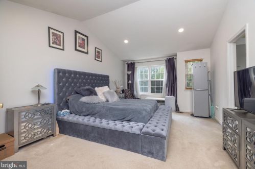 6 Chapman Ln, Bear DE  19701-6364 exterior