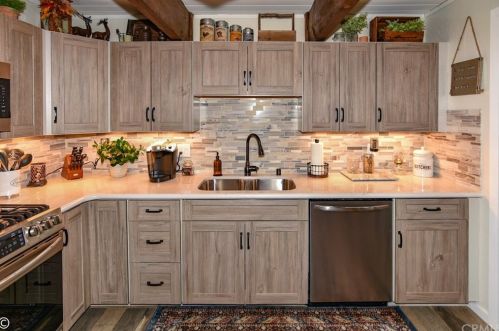 1063 H Ln, Big Bear City CA  92314-9693 exterior