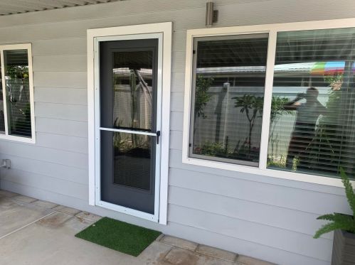 74 Calle Abajo, Palm Springs CA  92264-6331 exterior