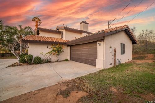 6994 Jurupa Rd, Riverside, CA 92509-4119