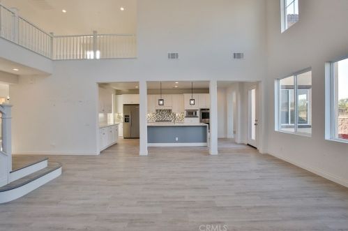 7796 Spring Hill St, Chino CA  91708-7606 exterior