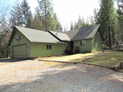 521 Hideaway Ln, Almanor, CA 95947-9742