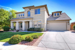 18241 Onyx Ct, Waddell, AZ 85355-4376