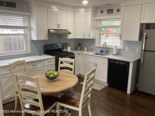 1216 Barton Ave, Point Pleasant Beach NJ  08742-3725 exterior
