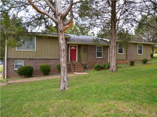 159 Allen Dr, Hendersonville, TN 37075-3936