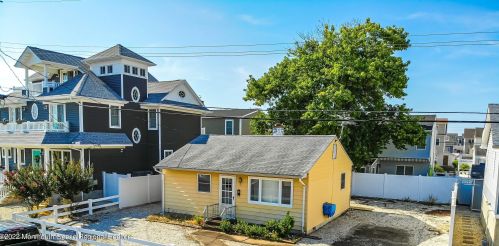 309 Haag Ave, Pelican Island, NJ 08751-1013