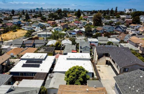 2624 Inyo Ave, Oakland CA  94601-1324 exterior