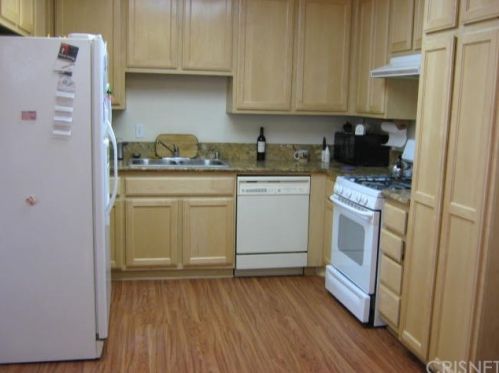 25621 Palma Alta Dr, Santa Clarita, CA 91355-2239