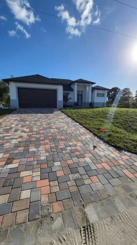 3811 25th St, Lehigh Acres, FL