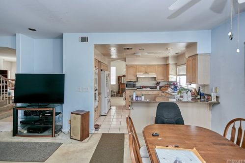 18161 Patronella Ave, Torrance CA  90504-3900 exterior