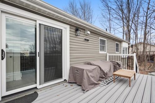 368 Carter Ave, Newburgh NY  12550-8400 exterior