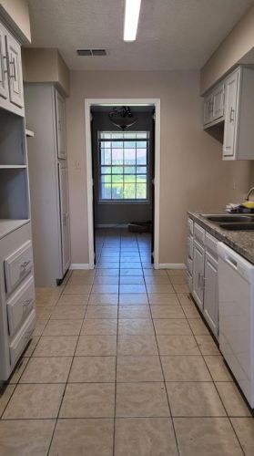 1500 Blackwell Dr, Irving TX  75061-5138 exterior